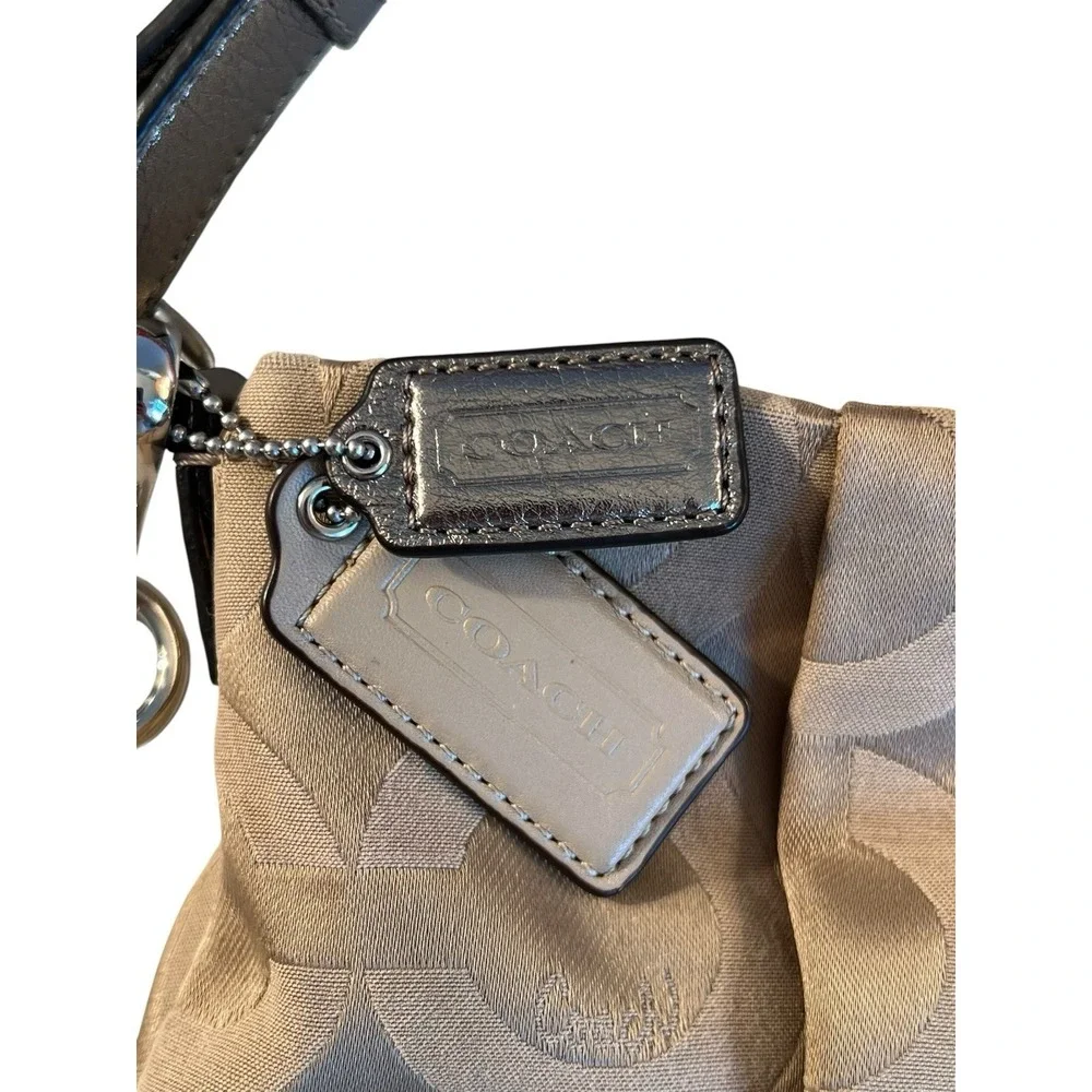 Coach‎ Madison 21121 Shoulder Bag Op Art Sateen Isabelle Fabric Purse Beige